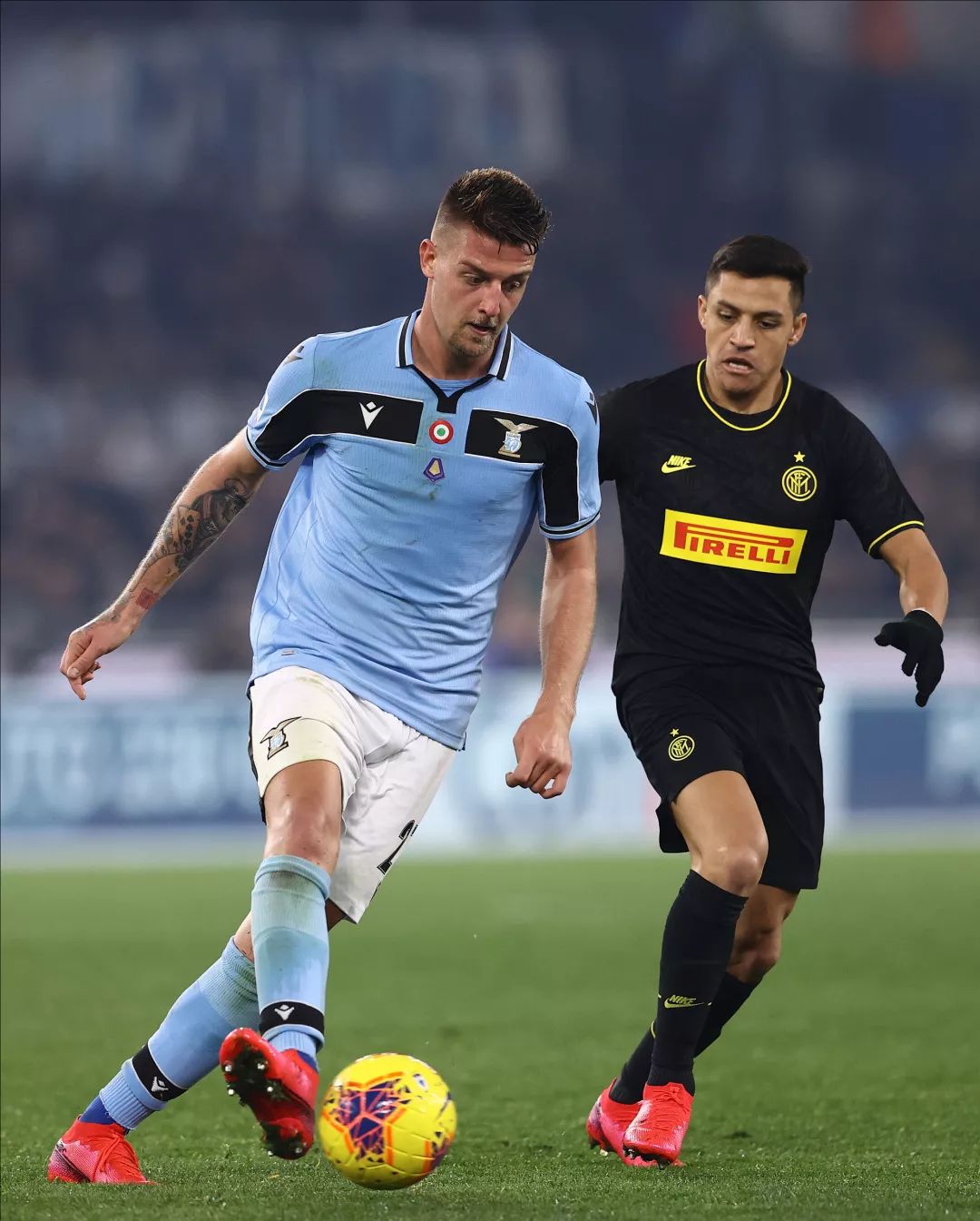 项数据领先 项数据领先