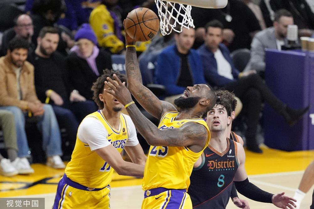 并和鹈鹕中 并和鹈鹕中